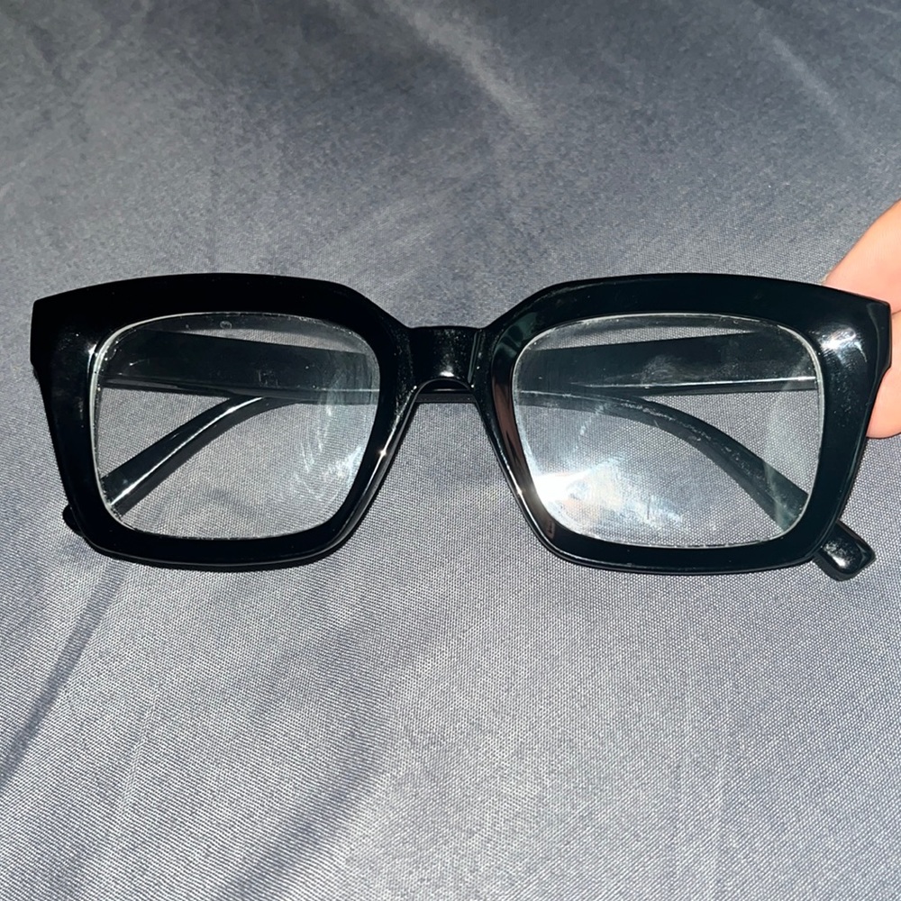 Acrylic eyeglasses